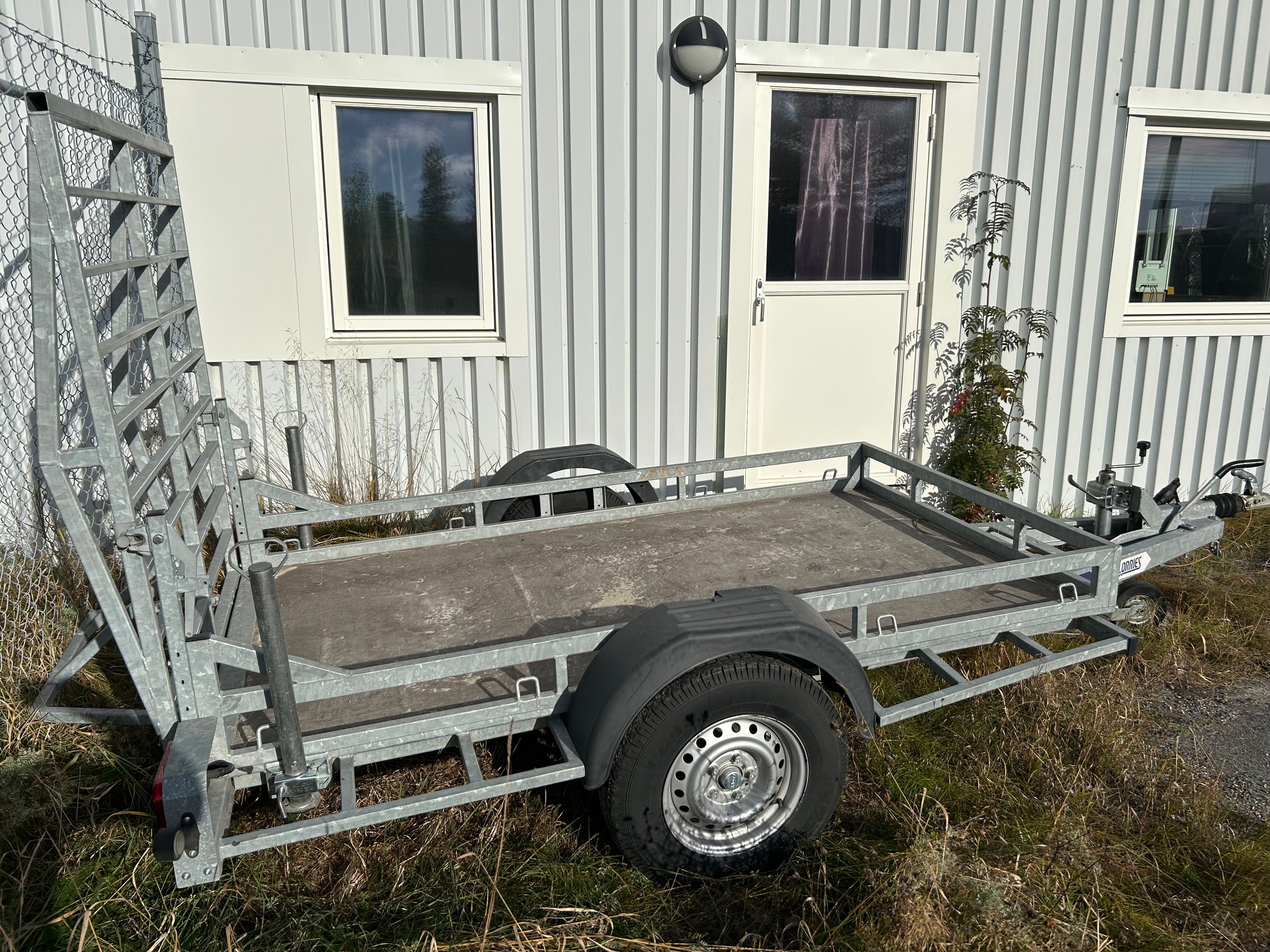 Begagnat maskinsläp Lorries TM15